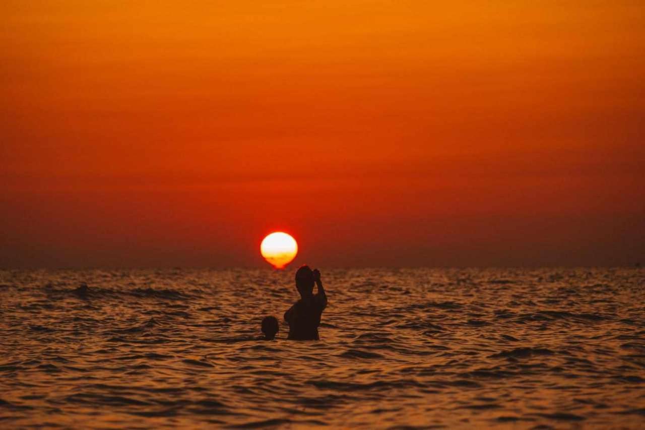 Paradise Sunset Beach ロンサレム島 エクステリア 写真